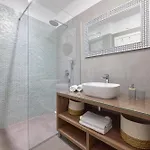 ヴィラ Luxury Natali With Pool, Terrace And Sea View スプリト