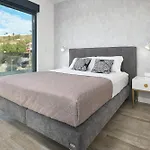 ヴィラ Luxury Natali With Pool, Terrace And Sea View *