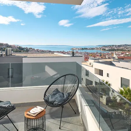 Villa Luxury Natali With Pool, Terrace And Sea View Split