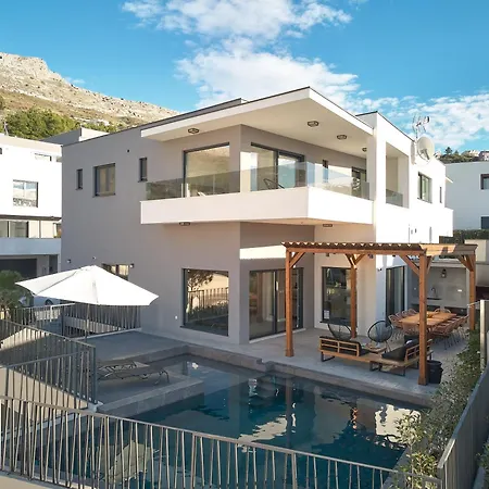 Luxury Natali With Pool, Terrace And Sea View