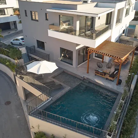 ヴィラ Luxury Natali With Pool, Terrace And Sea View *