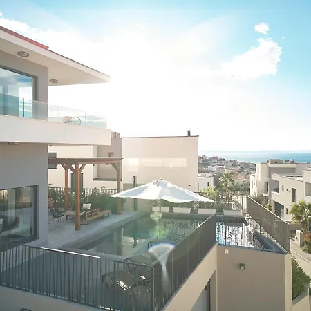 ヴィラ Luxury Natali With Pool, Terrace And Sea View