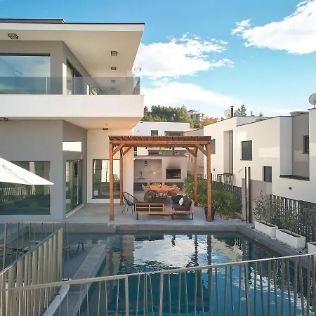 Viginiti 15 Villa